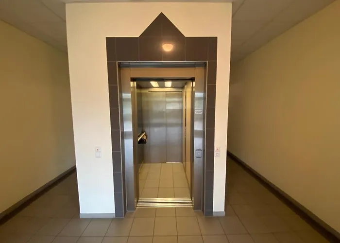 In La - Mit 2 Schlafzimmer Am Bodensee Lägenhet